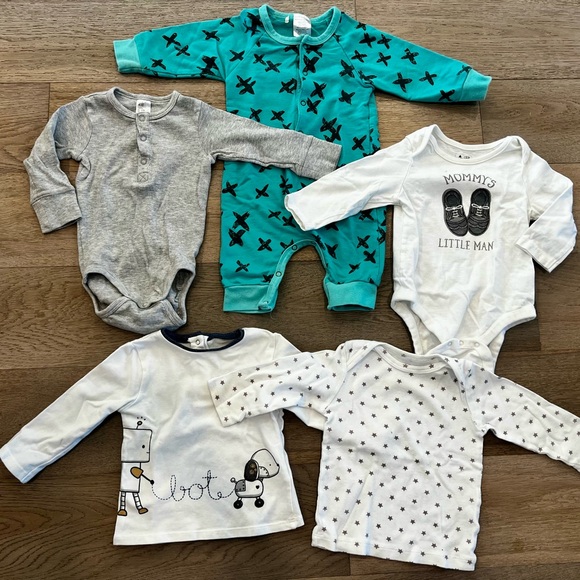 Set/Bundle of 5 Designer Bodysuits and Long Sleeve Shirts - Picture 1 of 2